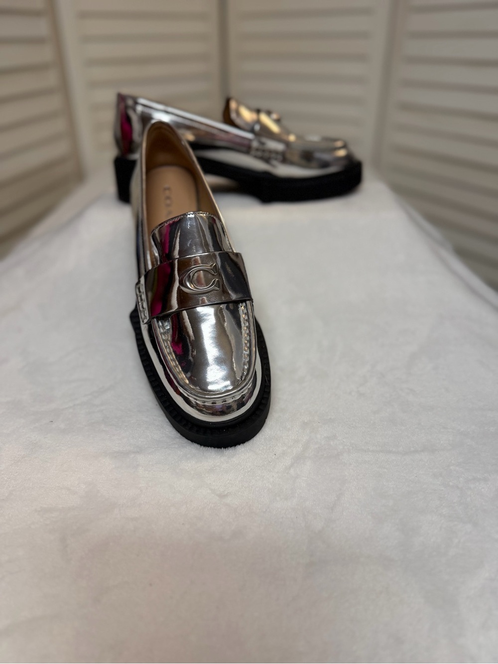Coach Silver LEAH LEATHER Loafers Sz 6 SOLD OUT EVERYWHERE Designer Shoes NWOT
